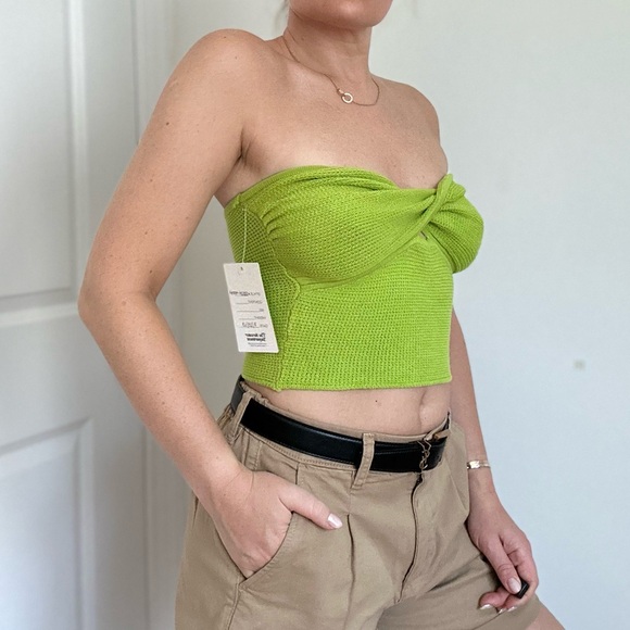 Strapless Twist Front Bandeau Top - Picture 3 of 9